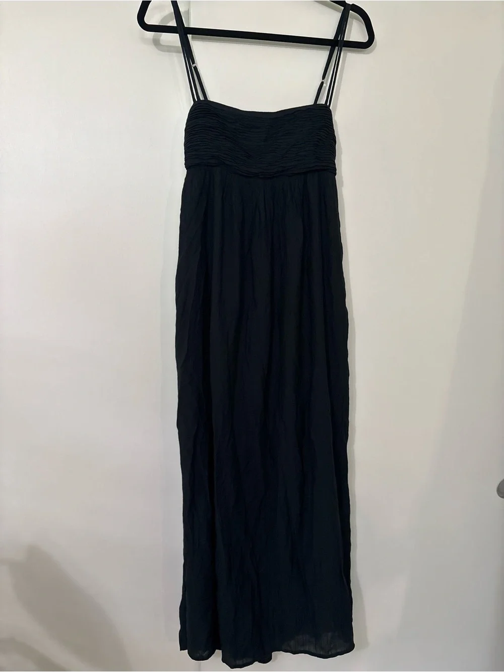 NWOT Abercrombie & Fitch size Medium Black Strappy Maxi Dress